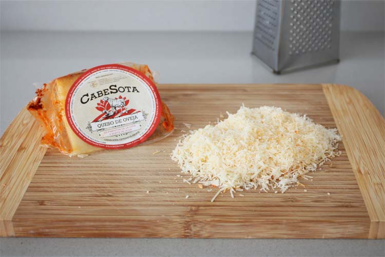 Rallar el queso
