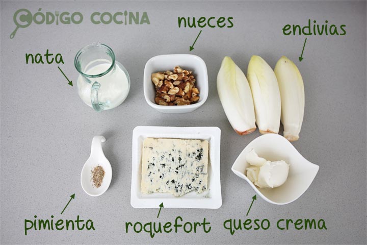 Ingredientes para hacer endivias con roquefort y nueces