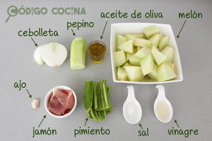 Ingredientes para hacer el gazpacho de melón y pepino