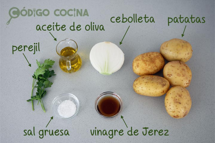 Ingredientes para hacer papas aliñás andaluzas