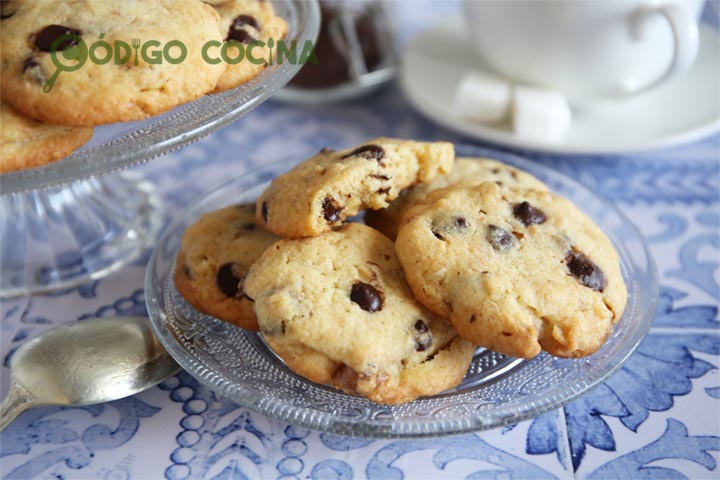 Cookies de nuez y chocolate