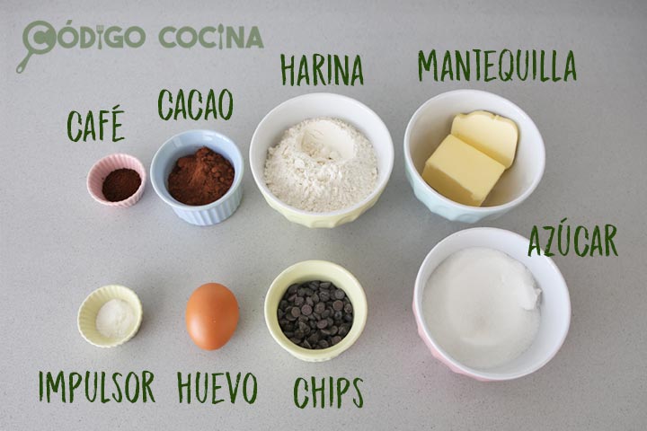 Ingredientes para hacer galletas de chocolate y café